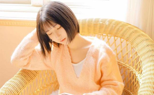 儷真護(hù)發(fā)知識(shí)：解構(gòu)5個(gè)頭發(fā)稀疏、甩頭發(fā)原因